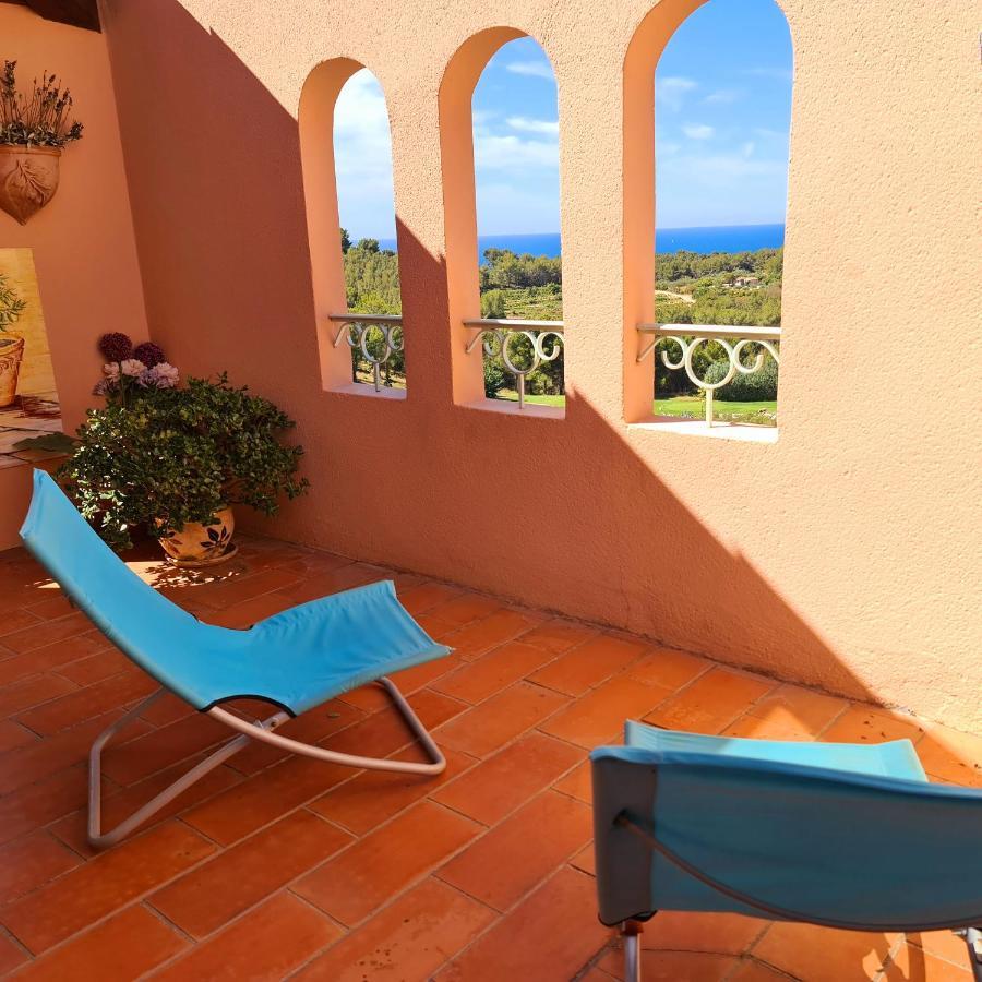 Hameau Des Amandiers - Vue Mer, Golf Et Vignes Apartman Saint-Cyr-sur-Mer Kültér fotó